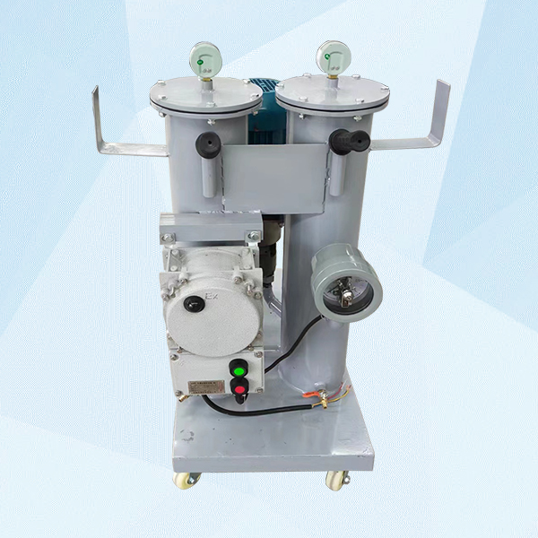 			      防爆推车式滤油机